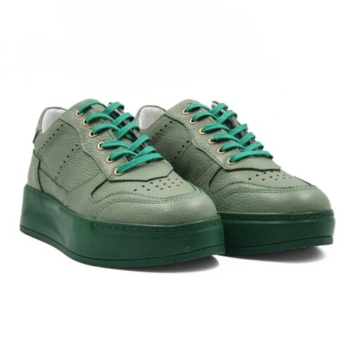 Plitke ženske patike cipele izradjene od prvoklasne zelene Boks kože.