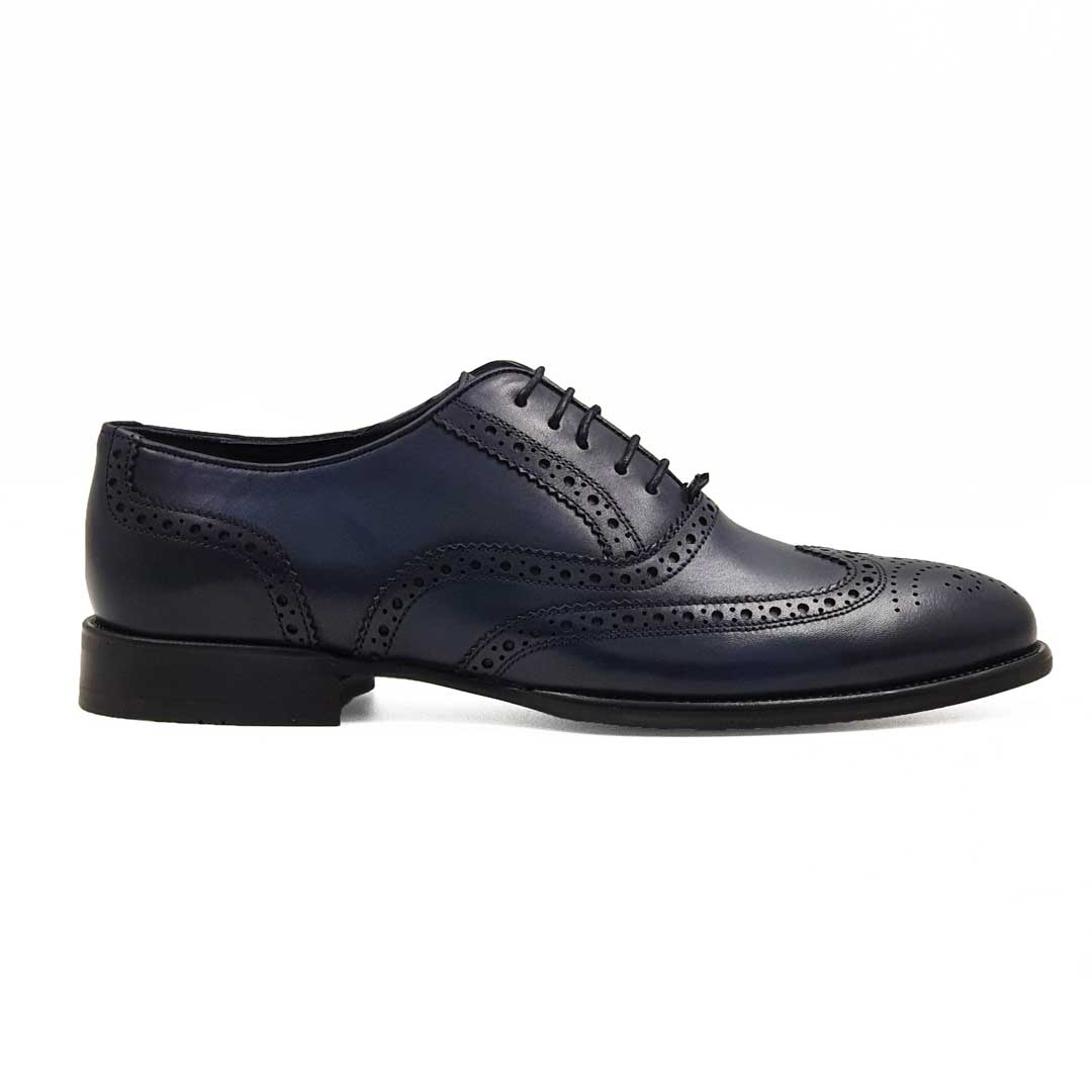 Muške elegantne Oksford cipele za odelo izradjene od prvoklasne glatke Nappa kože.