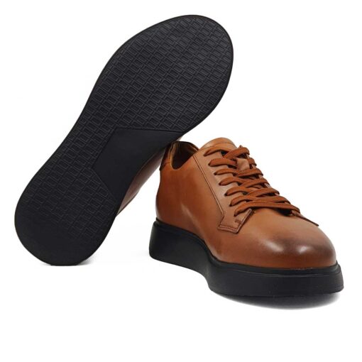 Muške cipele S2148-114 za svaku preporuku ako Vam treba obuća koja će odgovarati većini casual kombinacija. Klasičan dizajn sa nekonvencionalnom završnicom.