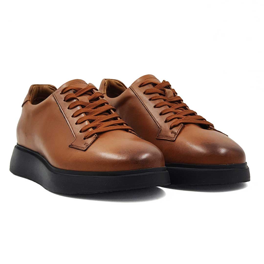 Muške cipele S2148-114 za svaku preporuku ako Vam treba obuća koja će odgovarati većini casual kombinacija. Klasičan dizajn sa nekonvencionalnom završnicom.