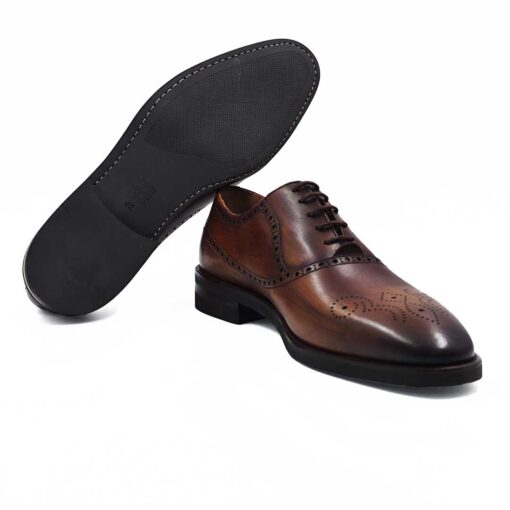 Muške cipele S87-4 su ono što u Srbiji zovu „muške zumbane cipele“. Imaju poznati „sistem zatvorenih pertli“ koji krije jezik i daje im eleganciju.
