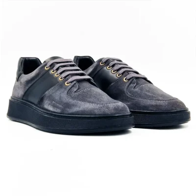 Muške cipele S25-439 rezervisane samo za muškarce koji hoće nešto drugačije. S druge strane one će biti nešto po čemu ćete se razlikovati od drugih!