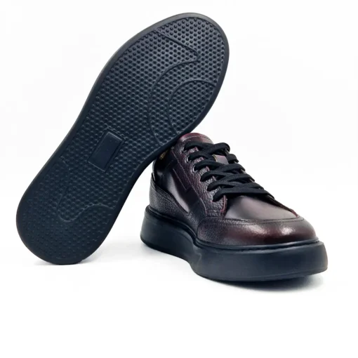 Muške cipele s2634-427 su rezervisane samo za muškarce koji žele nešto drugačije. Pertle imaju šire tkanje i proizvedene su od pamučnih vlakana.