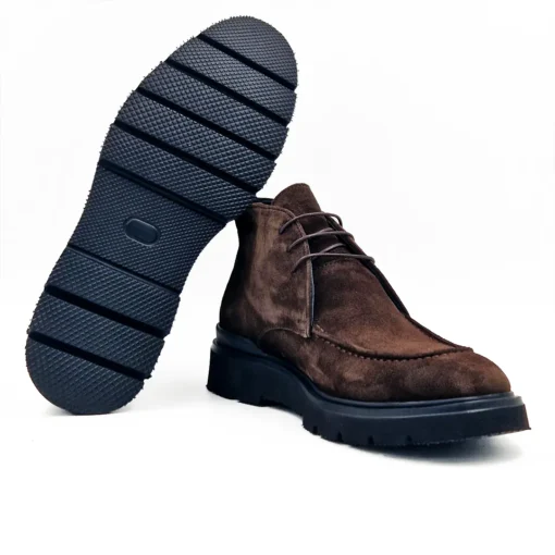 Muške čizme B3912-712 na kojima je uradjeno da bi se postigao klasičan engleski dizajn muških dubokih cipela u stilu smart casual džentlmena!